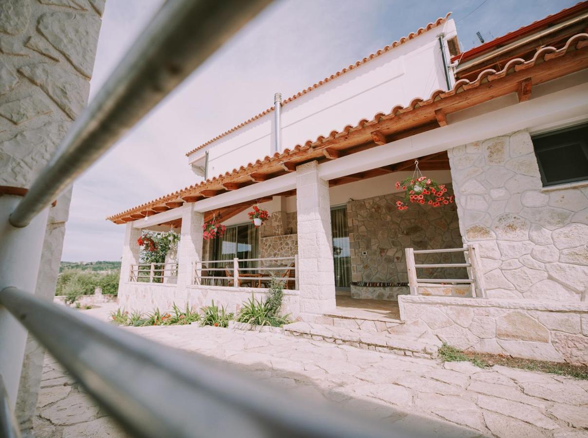 Vila Milo Himarë Exterior foto